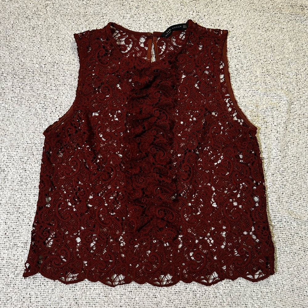 Zara Sleeveless Lace Top with Ruffle Detail in Rust / Burnt Sienna Size S